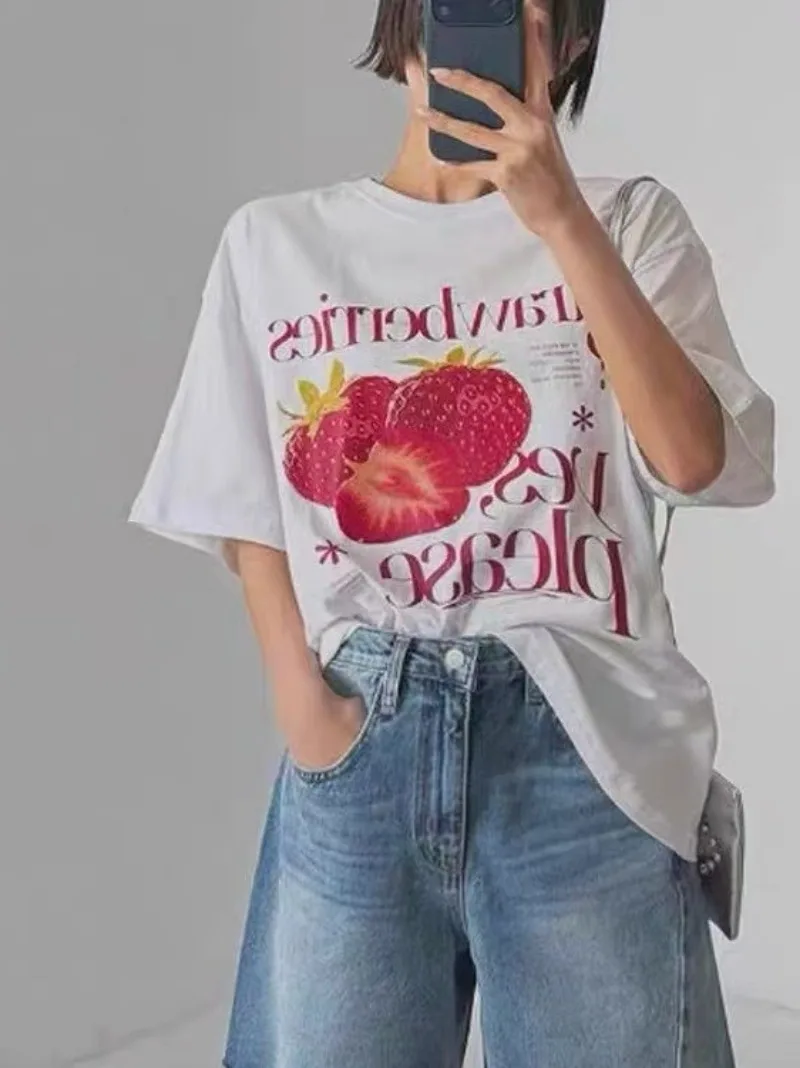 Camiseta retro de algodón puro con estampado de fresas. - Image 6