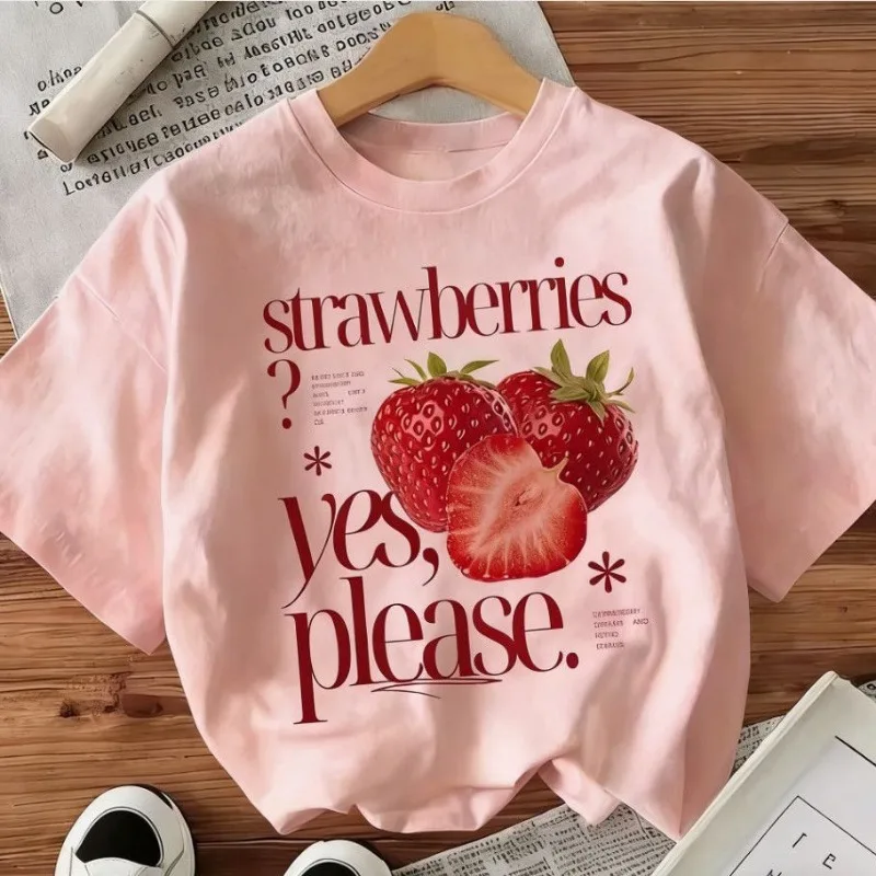 Camiseta retro de algodón puro con estampado de fresas. - Image 3