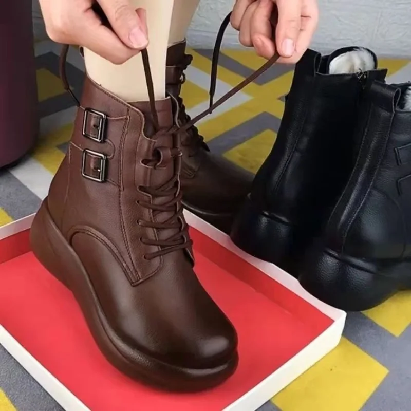 Botas de mujer 2025New Fashion Casual Ankle Boot Botas de cuero de marca de lujo para mujer Botas de plataforma antideslizantes para exteriores Botas Mujer